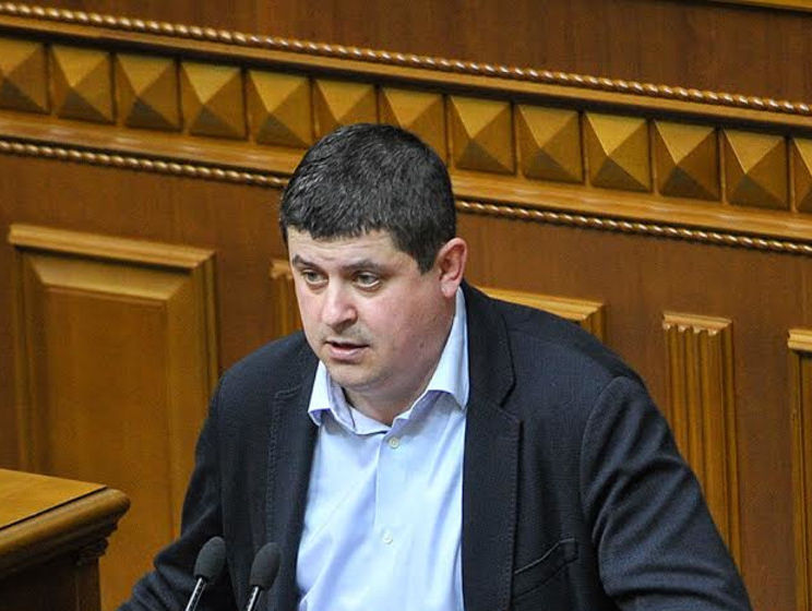 Бурбак заявил, что у "Народного фронта" есть два требования к законопроекту о восстановлении суверенитета на Донбассе