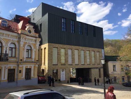 ﻿У Київраді заявили, що відкриття Театру на Подолі не завадить його знесенню