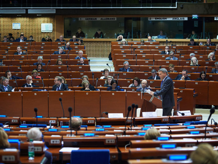 ПАСЕ приняла резолюцию, которая может помочь вернуть в зал заседаний российскую делегацию