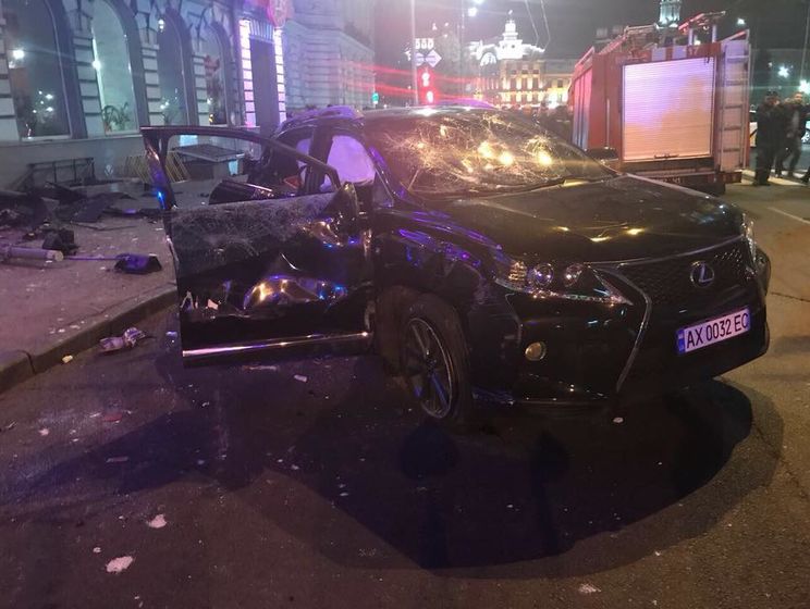 Антон Геращенко: Следствие проверит обстоятельства получения прав женщиной, сбившей на Lexus 11 пешеходов в Харькове