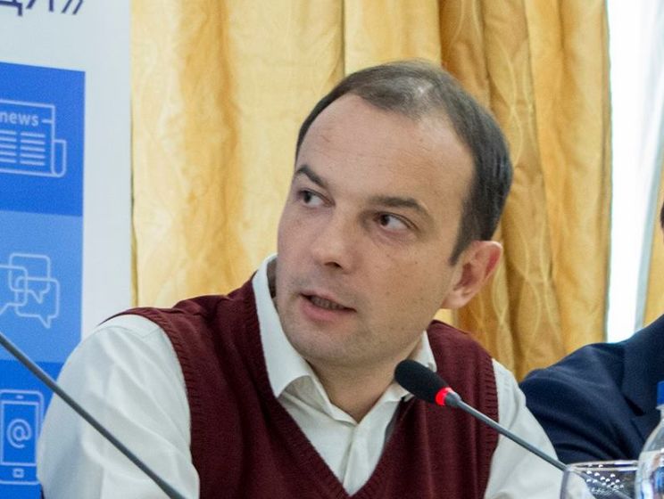 Егор Соболев заявил, что его хотят заменить на посту главы антикоррупционного комитета Рады