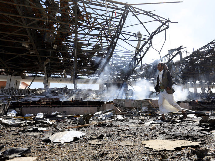 Саудовская Аравия нанесла авиаудары по зданию минобороны Йемена
