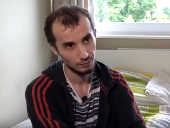 Первый чеченец, публично признавшийся в гомосексуальности, попросил прощения у властей республики и больше не выходит на связь – СМИ