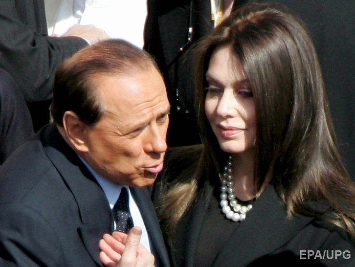 Суд Милана постановил, чтобы экс-супруга Берлускони возместила ему €60 млн алиментов