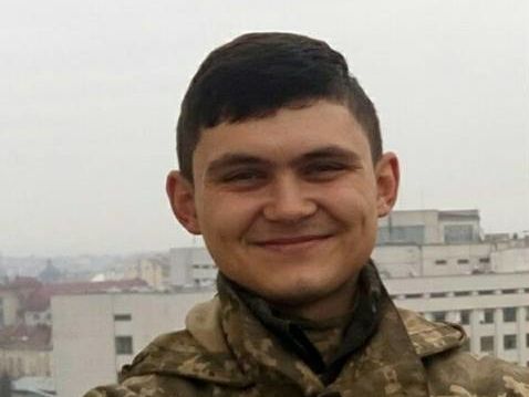 В зоне АТО 17 ноября погиб 21-летний военный с Прикарпатья – волонтер