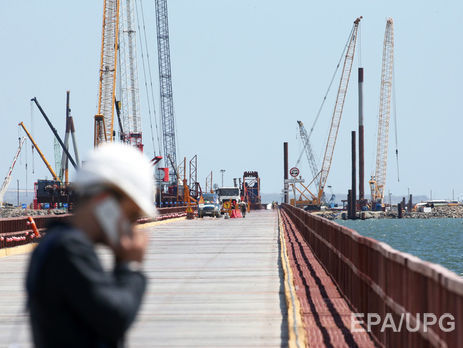 Петренко заявил, что привлеченные к строительству Керченского моста компании попадут под международные санкции