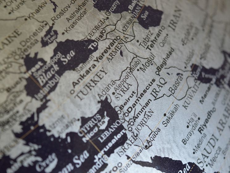 "Чешские железные дороги" разработали ежедневники, в которых на карте мира Крым отмечен как спорная территория