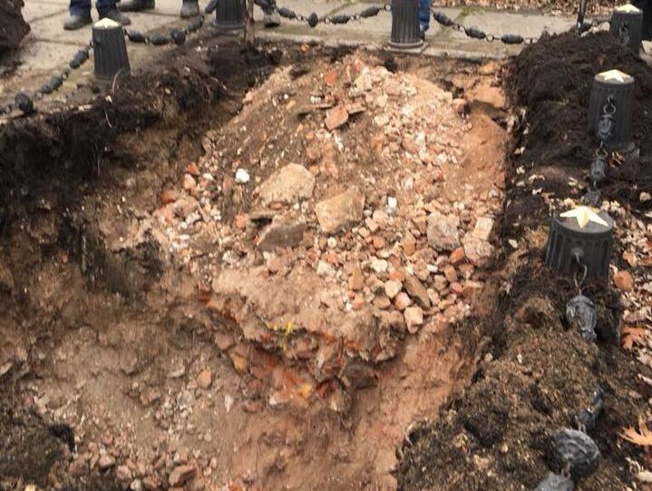 В Харькове раскопали могилу большевика Руднева, останков в ней не оказалось
