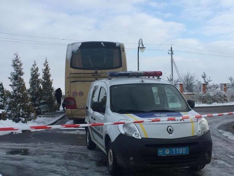 МЗС Польщі назвало "антипольською" акцією підрив автобуса під Львовом