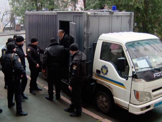 В Житомире арестовали девятерых участников банды "фейковых полицейских"