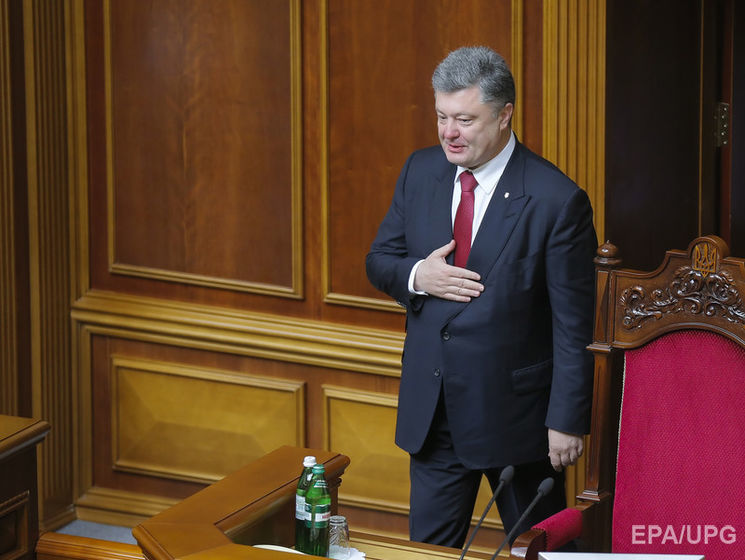 Украинцы назвали политиком года Порошенко, а событием &ndash; введение безвиза с Евросоюзом &ndash; опрос