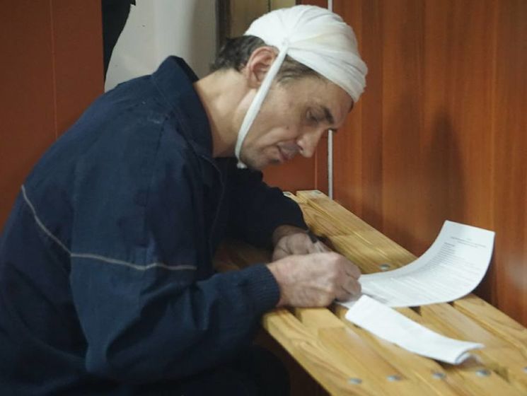 Суд арестовал Безуха, захватившего заложников в здании "Укрпошти" в Харькове, до 27 февраля