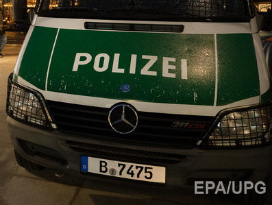 В Германии школьный автобус въехал в стену жилого дома, пострадали более 40 человек