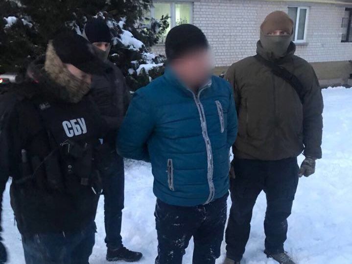 Прокуратура и СБУ задержали на взятке замначальника сектора Бориспольского отделения полиции