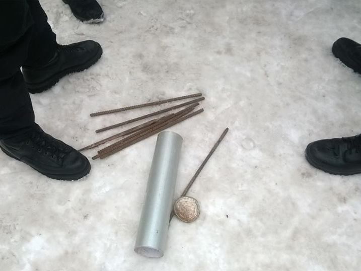 Во Львове полиция задержала участников протестной акции, которые принесли с собой ножи, молотки и арматуру