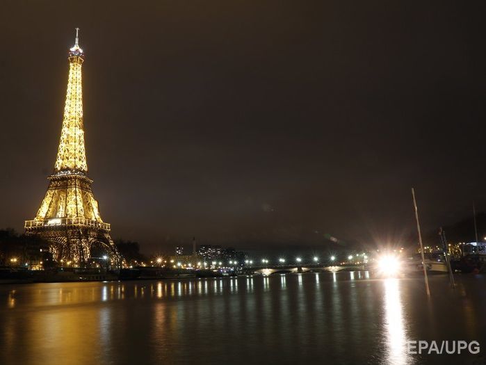 В Париже из-за наводнения закрыли семь станций метро