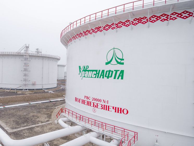 Компания Коломойского и "Укртранснафта" подписали мировое соглашение в споре о хранении нефти