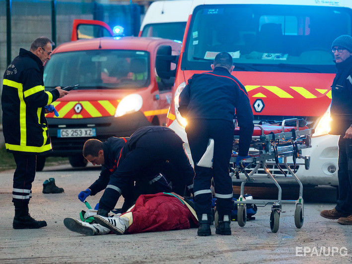 Во французском Кале пять человек получили огнестрельные ранения во время массовой драки мигрантов