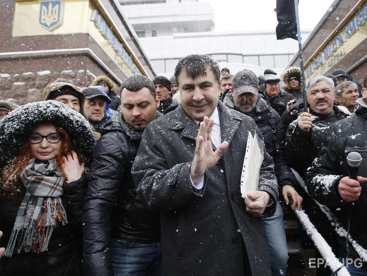 Саакашвили: У Януковича были обычные титушки, а у Порошенко &ndash; бабушки-титушки