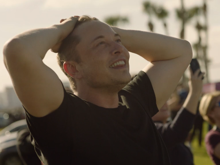 "Черт побери, эта штука полетела". Маск эмоционально отреагировал на запуск Falcon Heavy. Видео