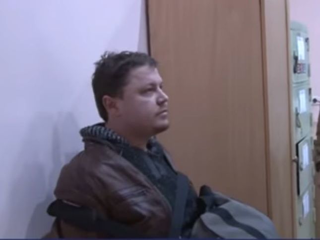 У Криму українця Давиденка затримували люди в цивільному. Відео