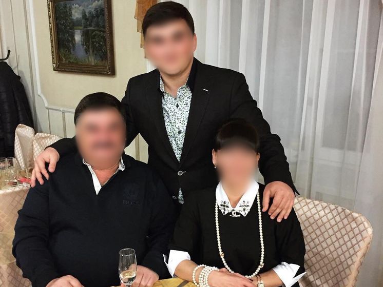 Полиция задержала экс-бойцов "Донбасса" по подозрению в тройном убийстве семьи предпринимателей в Донецкой области