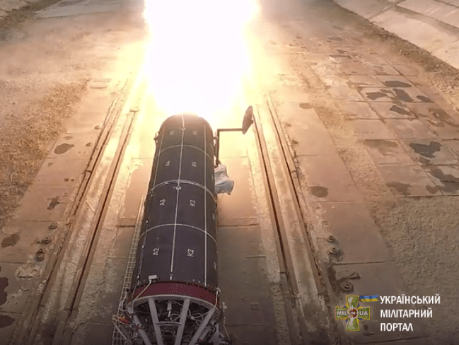 Украина начнет летные испытания ракетного комплекса "Гром" в 2019 году
