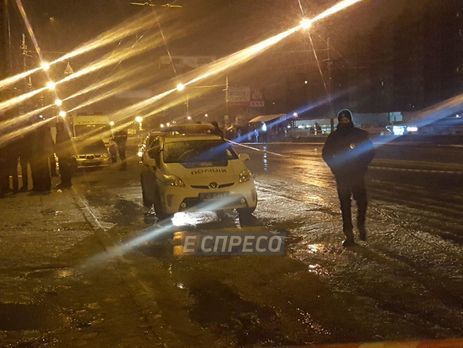 Бросившему гранату в полицейских в Киеве злоумышленнику объявили о подозрении