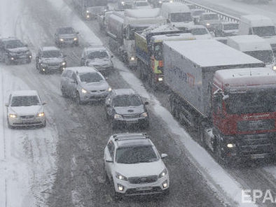 В Киеве из-за непогоды ограничат въезд грузовиков до 19 марта
