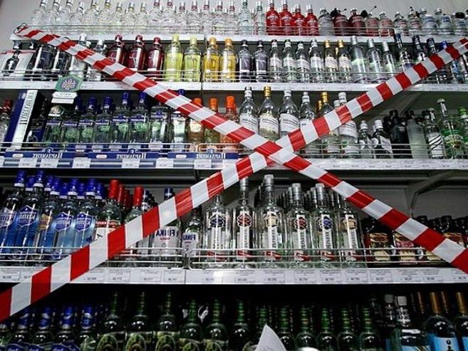 Рада разрешила органам местной власти ограничивать продажу алкоголя