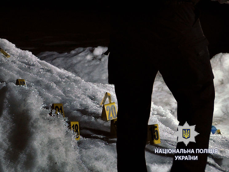 В Харькове неизвестные открыли огонь из автоматов по группе людей у ресторана, есть погибший