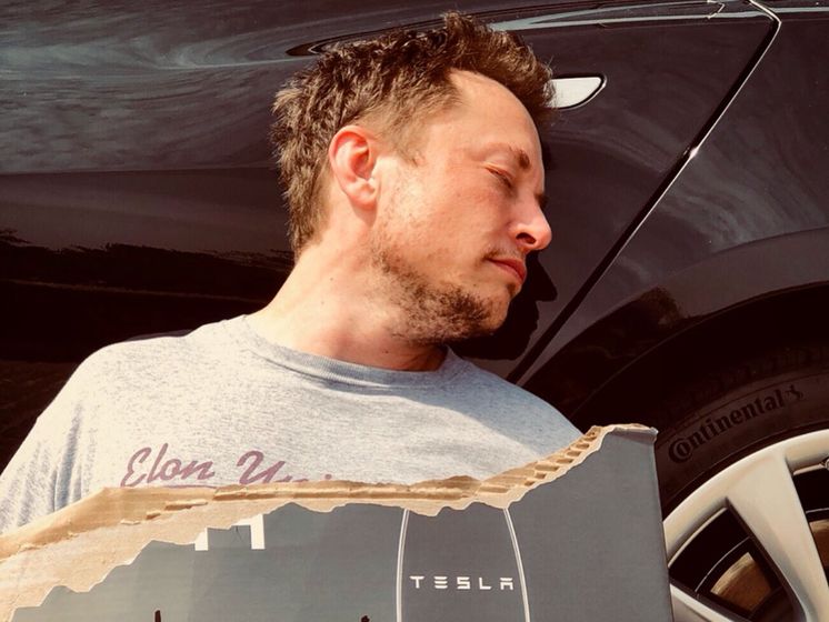 Маск пошутил о банкротстве Tesla