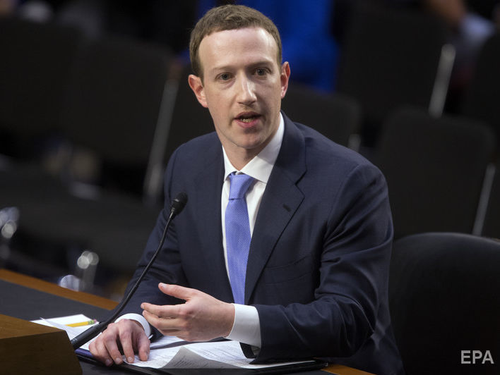 Цукерберг выступает перед членами Палаты представителей США по вопросу утечки данных пользователей Facebook. Трансляция