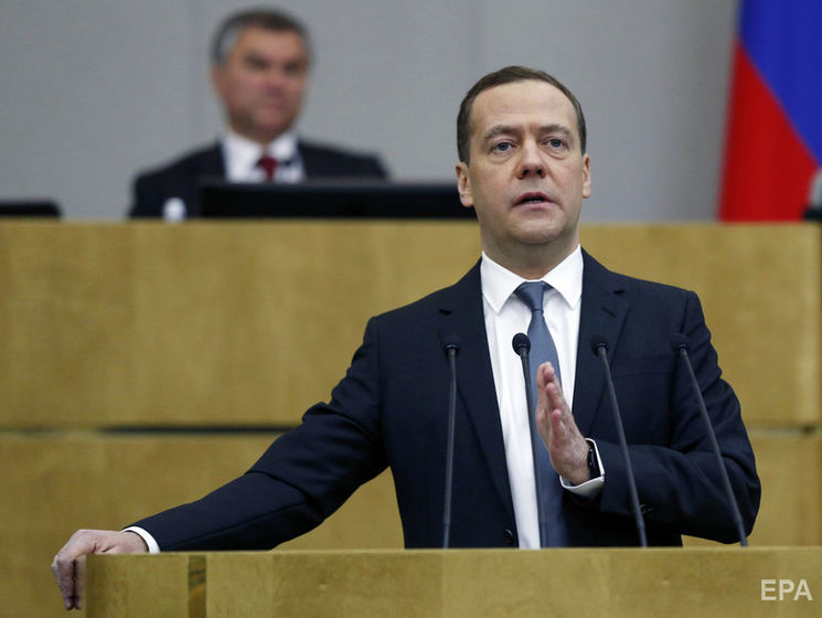 Медведев предложил вводить индивидуальные санкции против граждан США