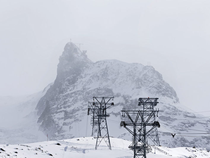 В Швейцарских Альпах четыре туриста погибли из-за внезапной снежной бури