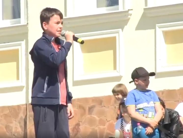 "Это уже идет к революции". На митинге против свалки "Ядрово" мальчик напомнил властям о Сталине. Видео