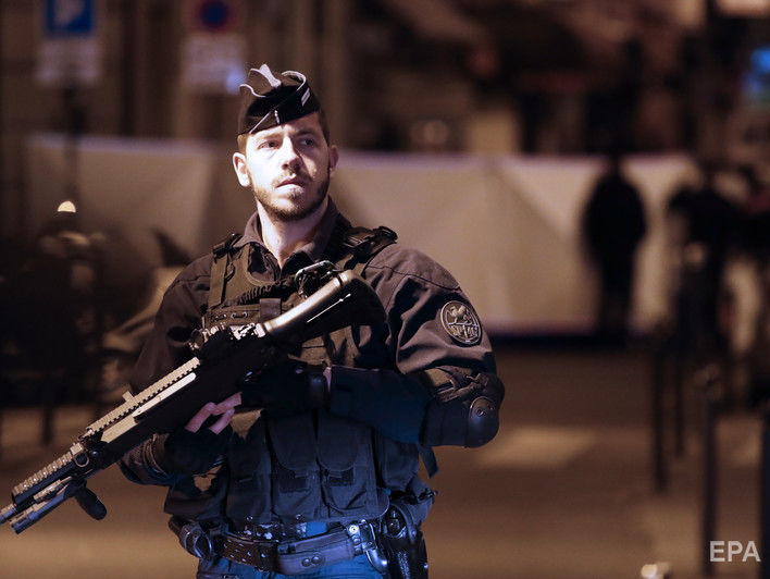 Ответственность за нападение на прохожих в Париже взяло "Исламское государство"
