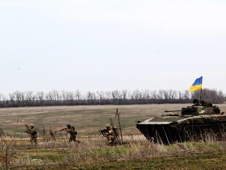 Двое украинских бойцов получили осколочные ранения на Донбассе – штаб операции Объединенных сил