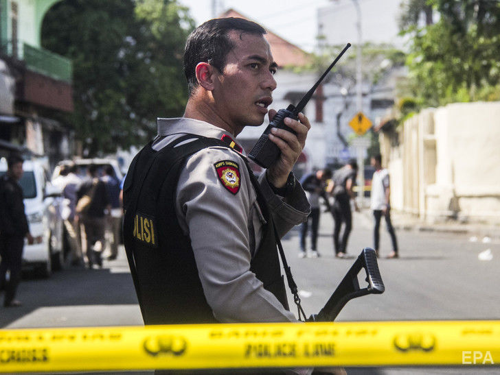 Взрывы в церквях в Индонезии: число погибших возросло до 17