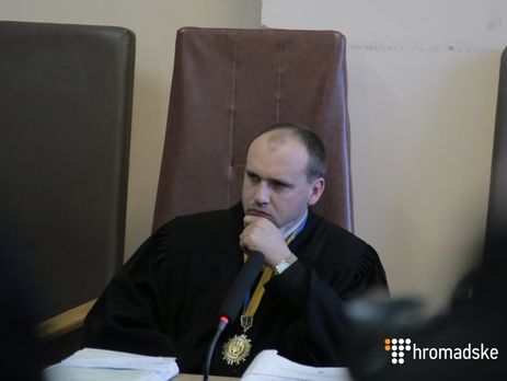 У поліції повідомили, що суддя Бобровник помер за кермом