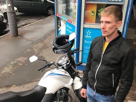 Правоохранители сообщили киевлянину о подозрении в угоне мотоцикла брата Найема