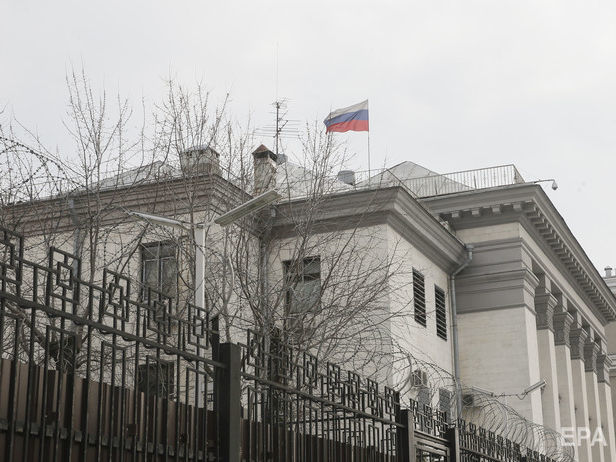 Посольство РФ в Киеве направило в МИД Украины ноту протеста в связи с обысками в "РИА Новости Украина"