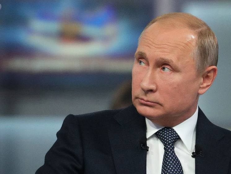 Путин предложил решить демографические проблемы России за счет привлечения в страну "соотечественников, кровно связанных с русским миром"