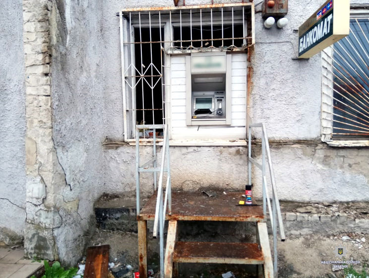 В Харькове неизвестные взорвали банкомат и забрали деньги – полиция