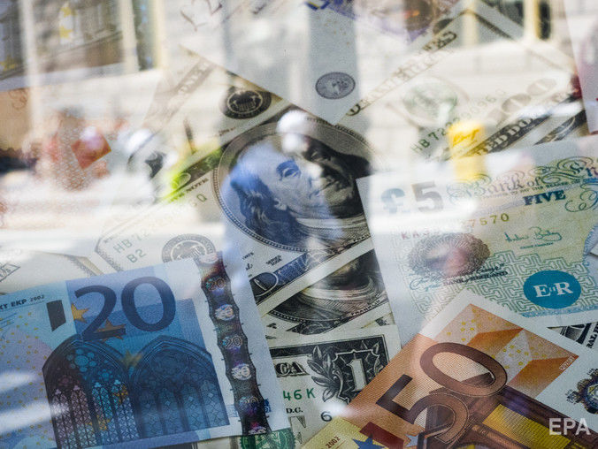 Гривна к евро подешевела до 30,58 грн/€