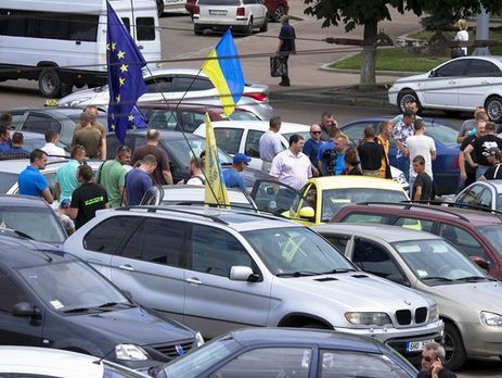 Рада не включила в повестку дня законопроекты об автомобилях на еврономерах