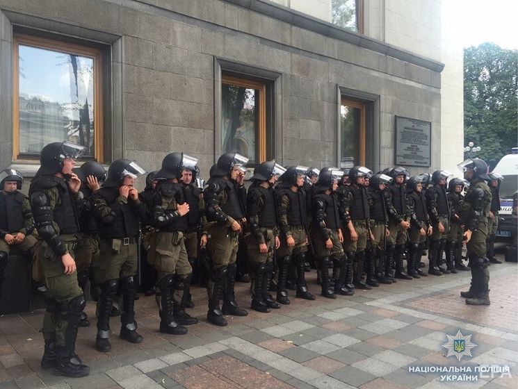 После столкновений под Верховной Радой 19 июня полиция открыла два уголовных производства