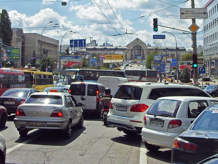 ﻿У "Київгенплані" пропонують зробити в'їзд на авто в центр Києва платним
