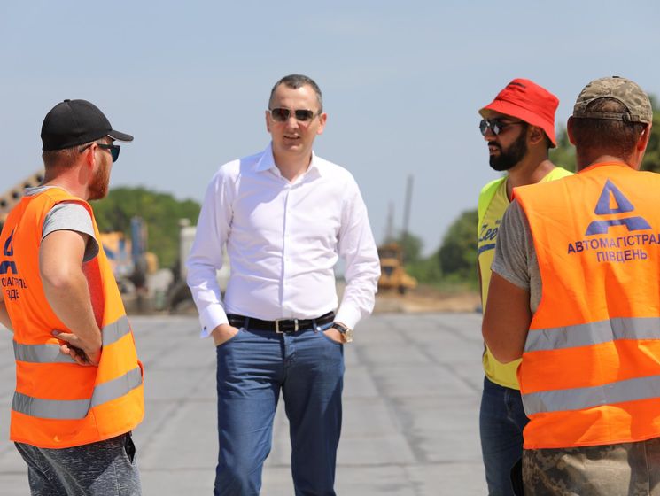 Советник главы Днепропетровской ОГА Голик заявил, что объездная дорога вокруг Днепра в сторону Запорожья готовится к вводу в эксплуатацию