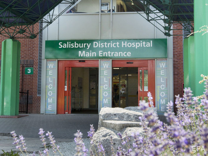Отравленный "Новичком" британец пришел в сознание – больница в Солсбери